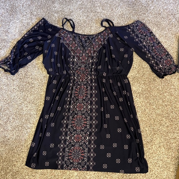 Maurices Dresses & Skirts - Maurices, cold shoulder elastic waist dress, size 1.